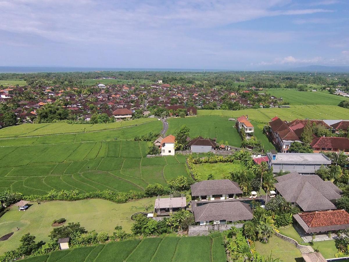 Villa Mandalay Kuta  Exterior photo